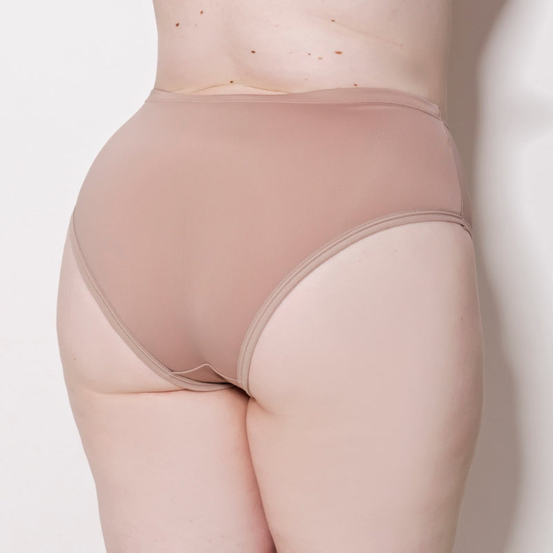 Conforto e Sustentação no Seu Dia a Dia: Calça de Cetinete Plus Size!