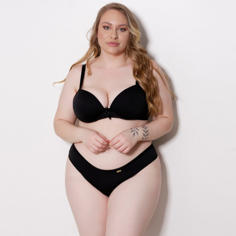 Conjunto Plus Size Básico: Conforto, Elegância e Apoio Para o Seu Corpo!