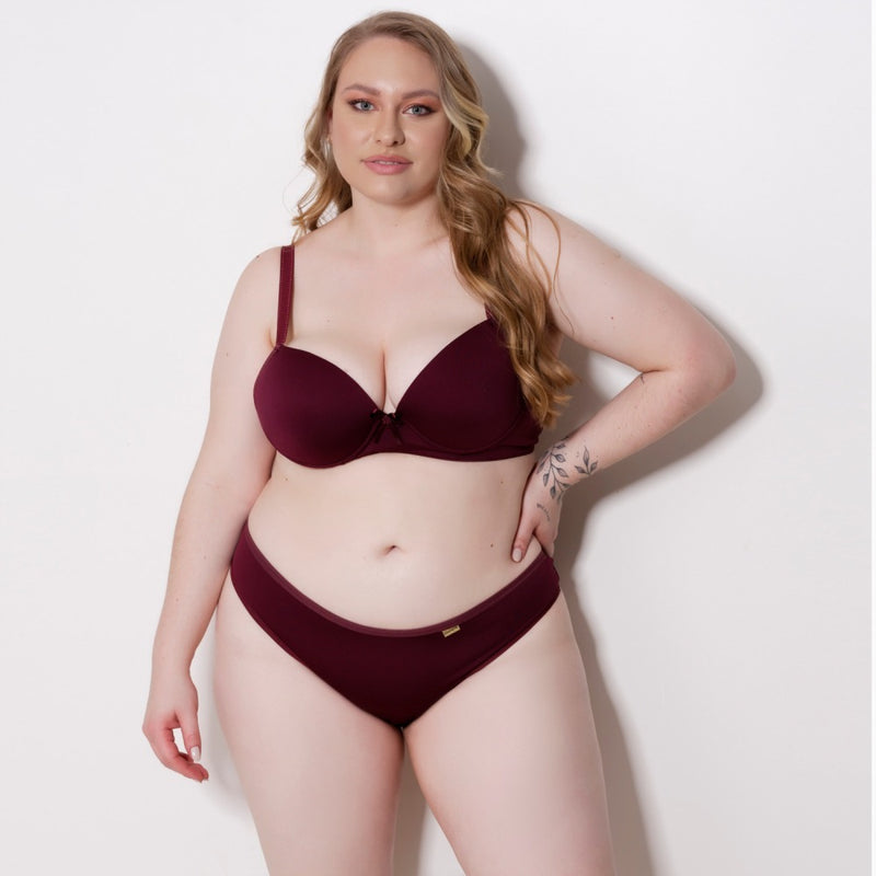 Conjunto Plus Size Básico: Conforto, Elegância e Apoio Para o Seu Corpo!