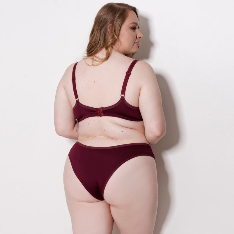 Conjunto Plus Size Básico: Conforto, Elegância e Apoio Para o Seu Corpo!